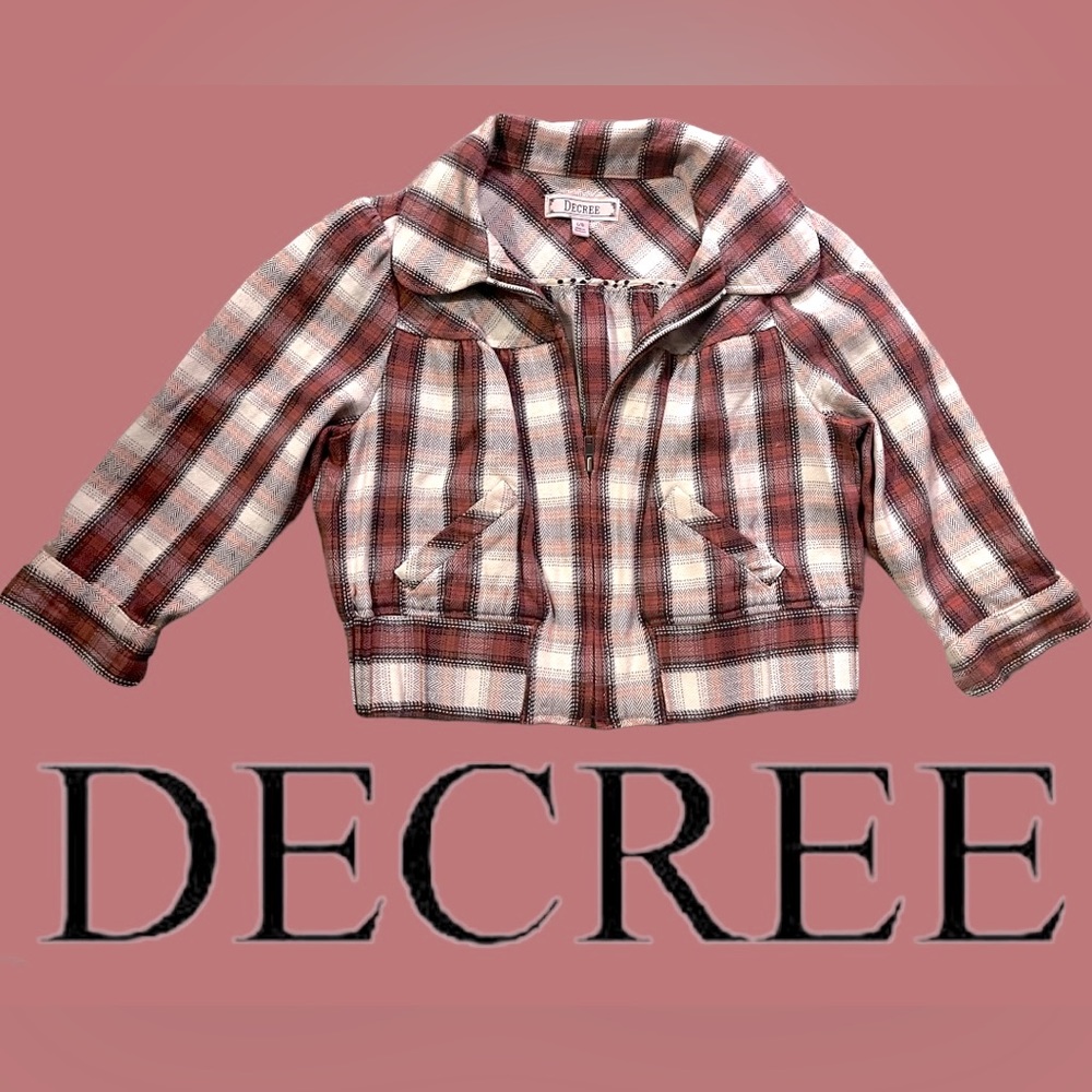 πHost Pick!π DECREE plaid cropped jacket. Size large. π§₯ - Picture 1 of 6